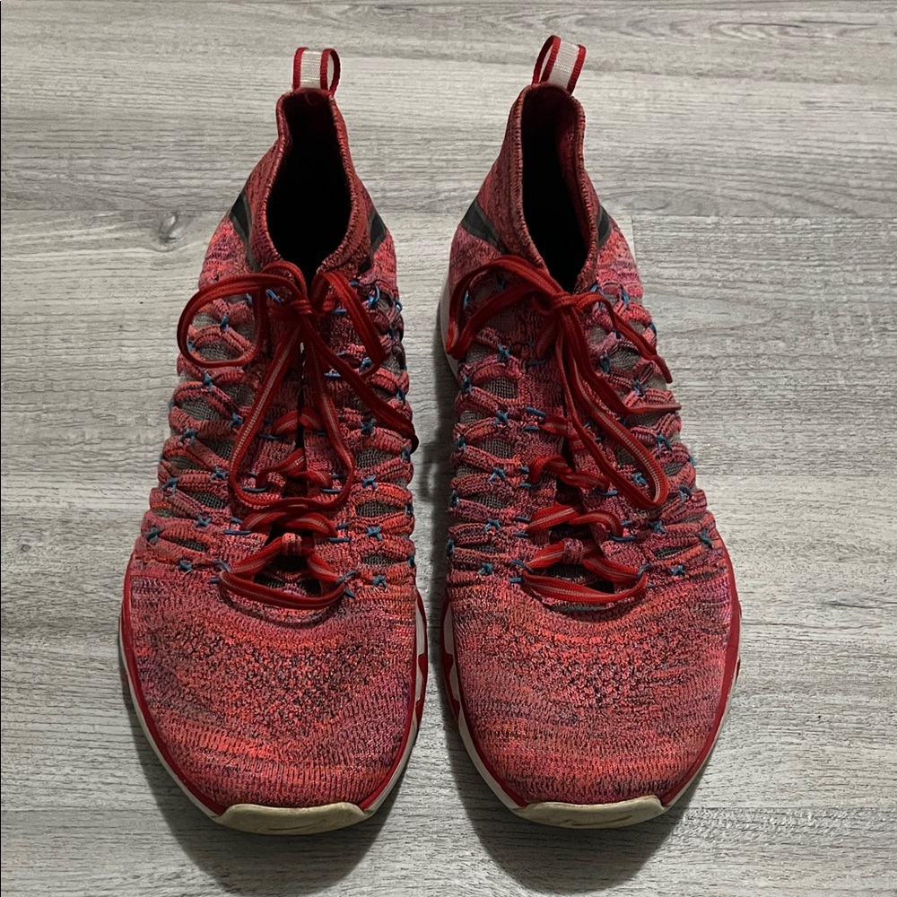 Nike Red Athletic Training Shoes Sneakers Boots Mesh Detailing Weightlifting